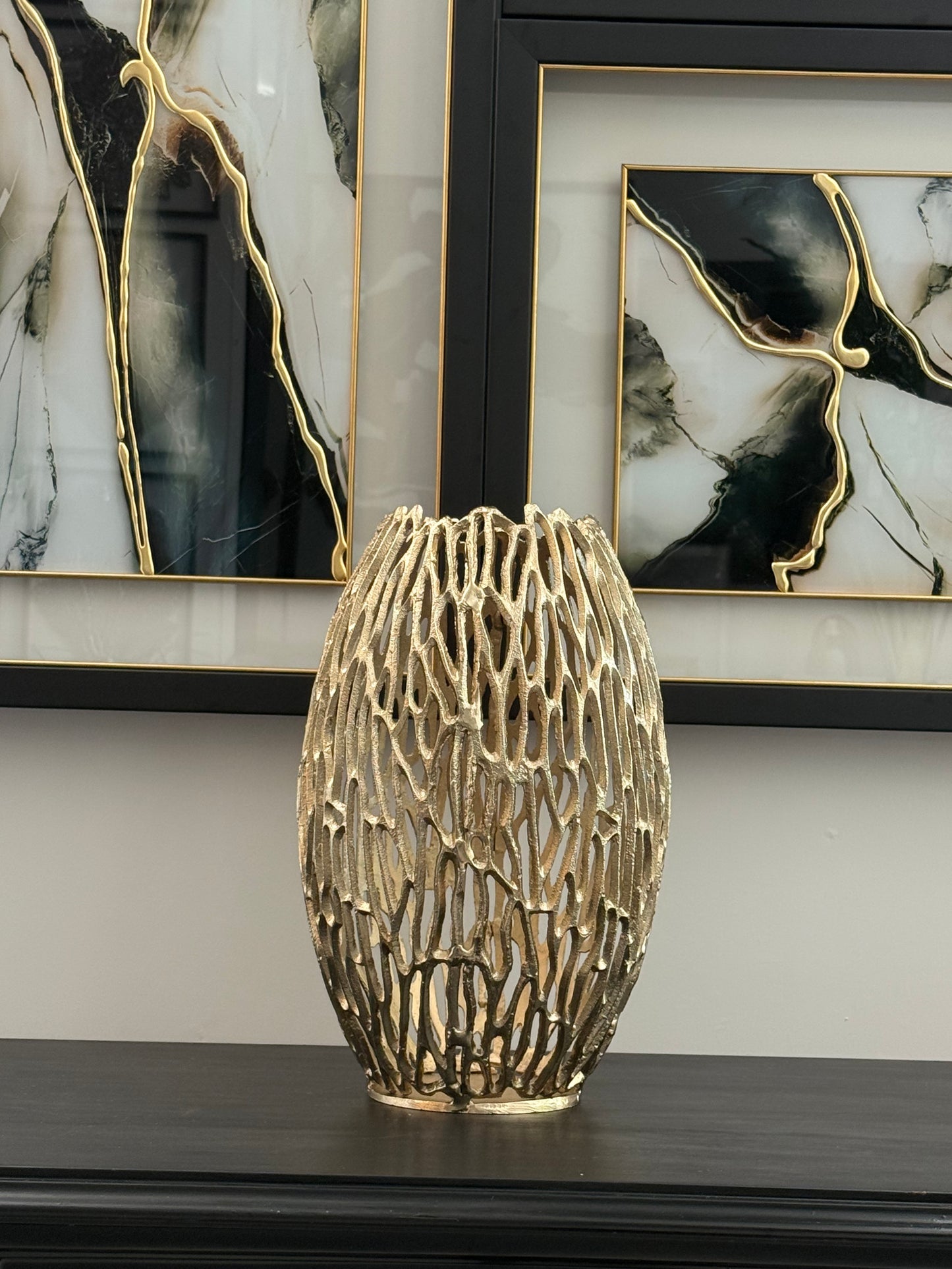 Döküm Vazo Desenli Gold