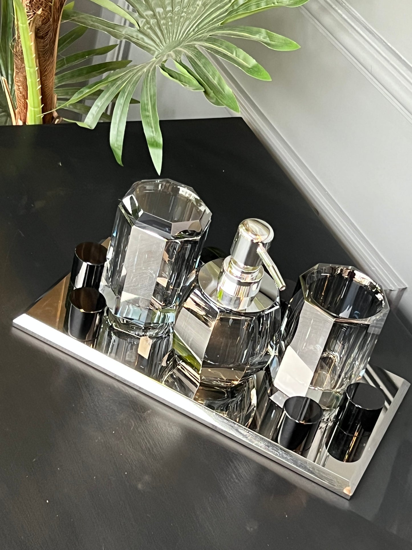 Lux Kristal Füme Gümüş Banyo Takımı 4 Parça