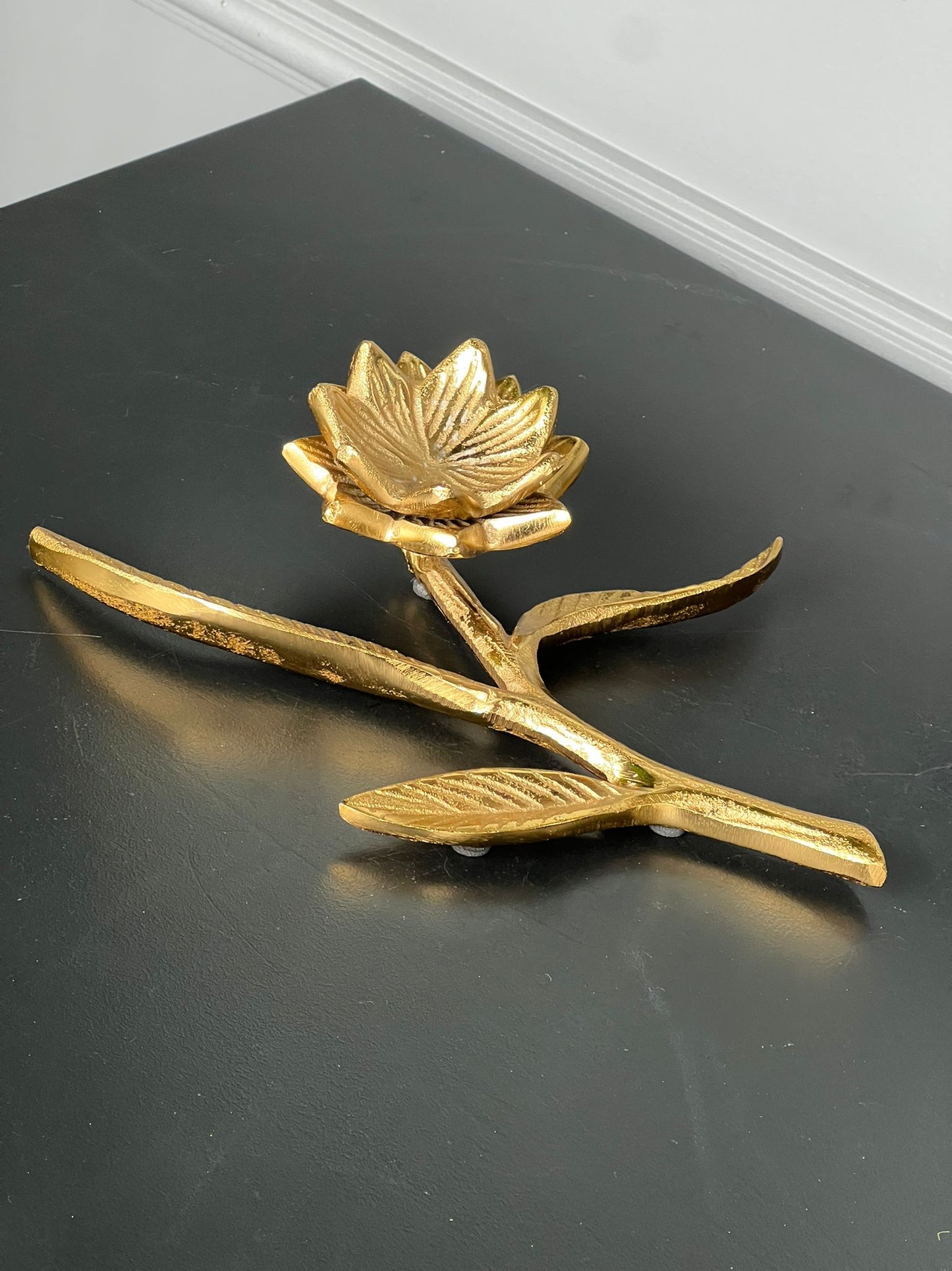 Gold Yapraklı Dekoratif Metal Çiçek