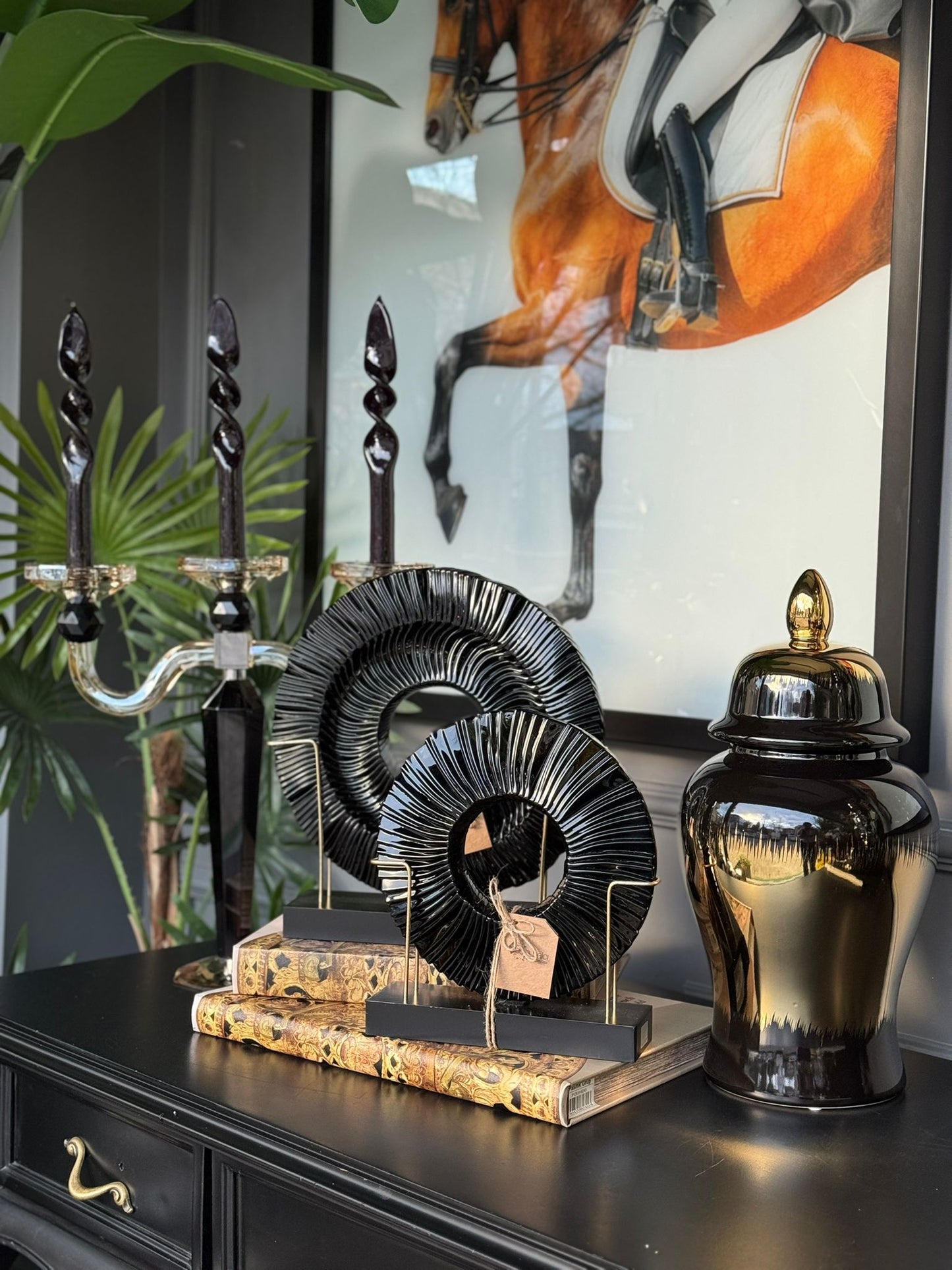 Küp Siyah Gold Şeritli