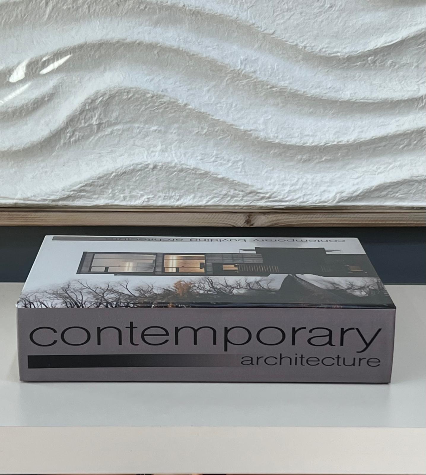 Deri Kaplı İthal Kitap Kutu Contemporary 30*20*7 cm