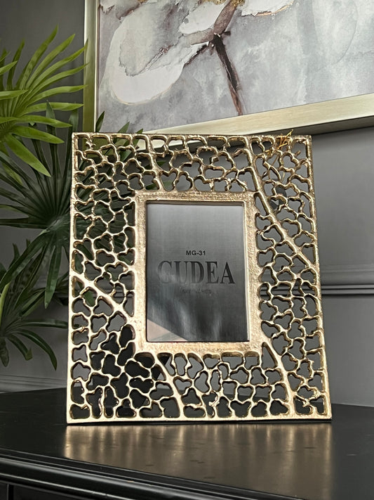 Fotoğraf Çerçevesi Döküm Gold Desenli