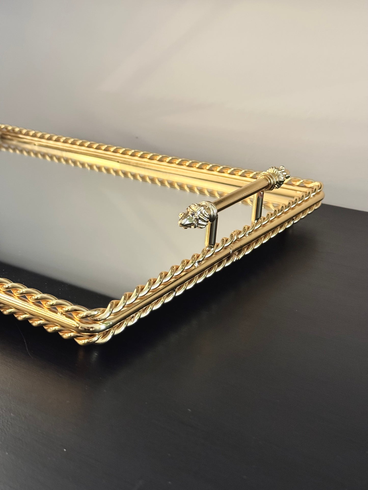 Dikdörtgen Gold 3 Katlı Kulplu Zincir Tepsi