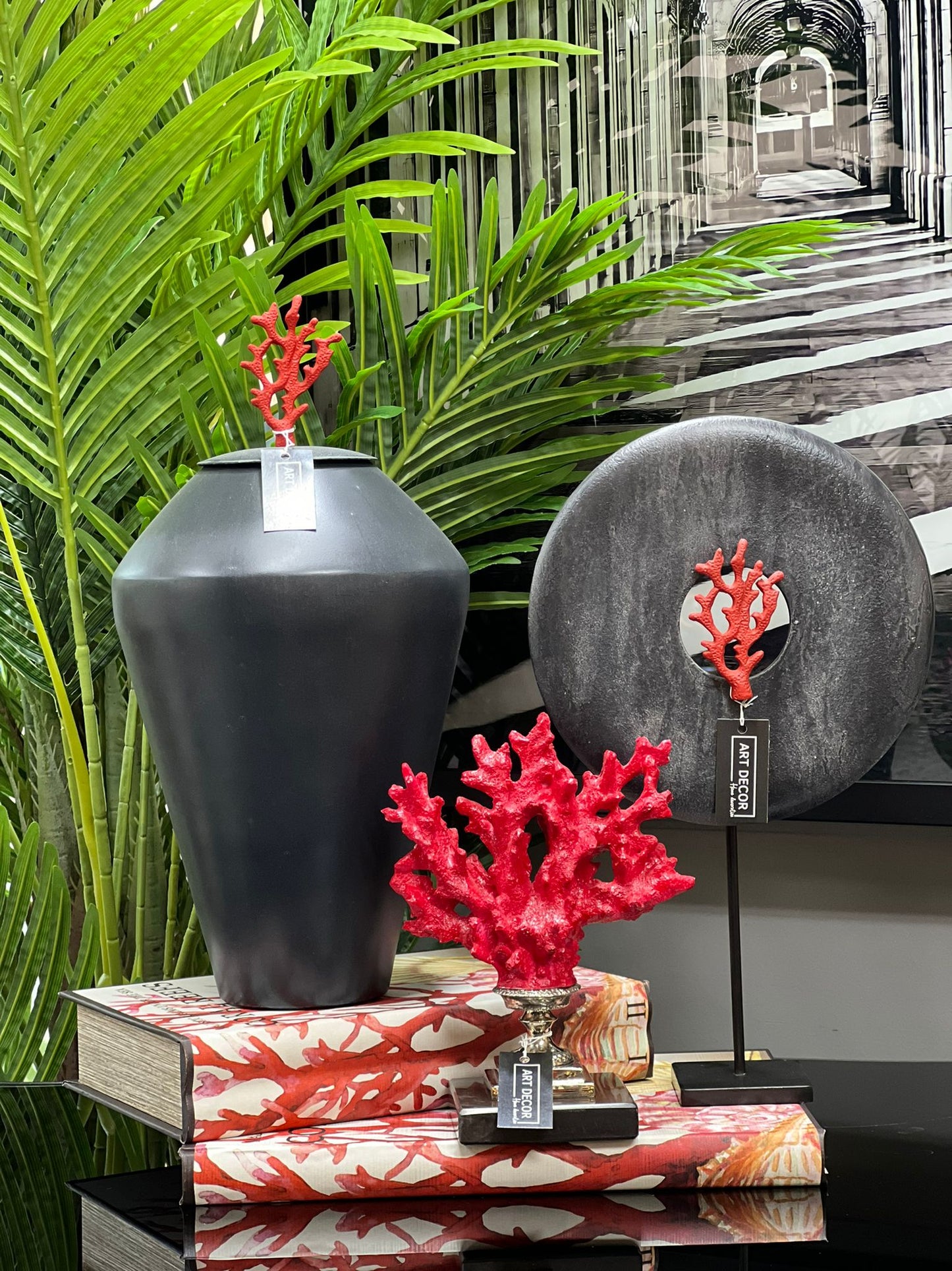Küp Siyah Kırmızı Mercanlı Metal 43cm