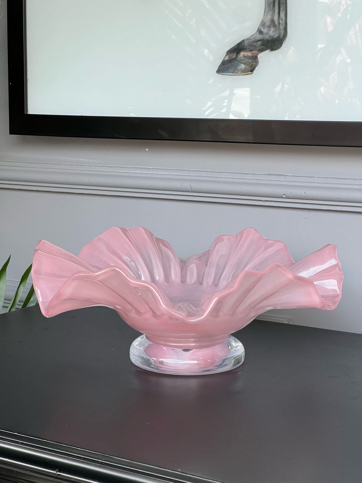 Pembe Cam Kıvrımlı Tabak