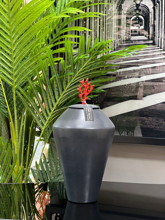 Küp Siyah Kırmızı Mercanlı Metal 43cm